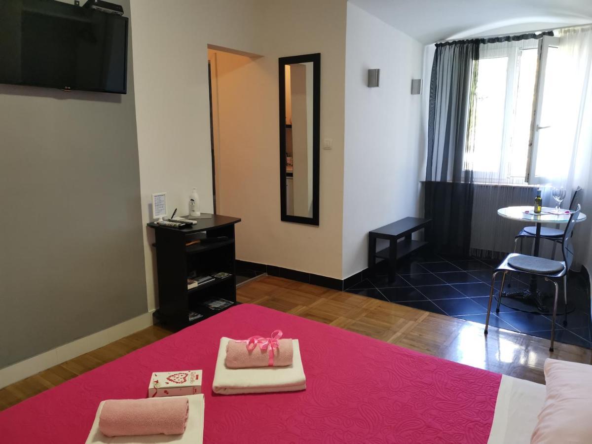 Palace Inn Rooms Спліт Екстер'єр фото