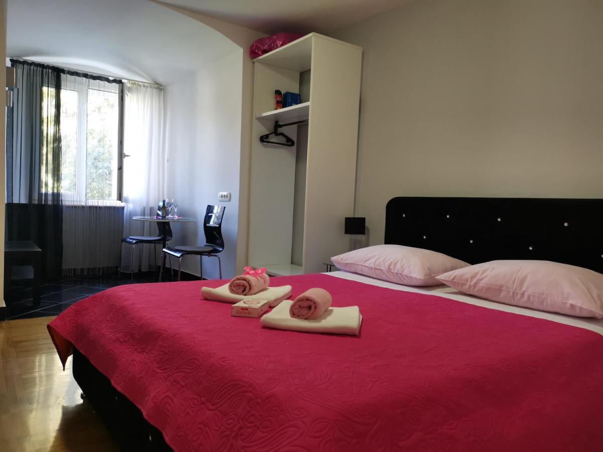 Palace Inn Rooms Спліт Екстер'єр фото