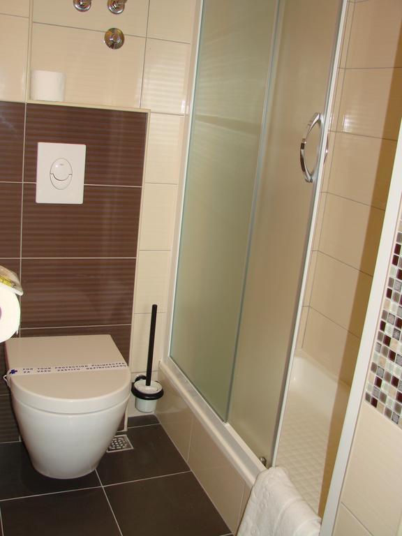 Palace Inn Rooms Спліт Екстер'єр фото